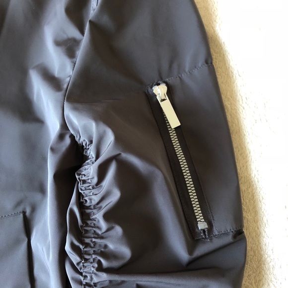 NWOT ruched bomber jacket - Picture 3 of 3